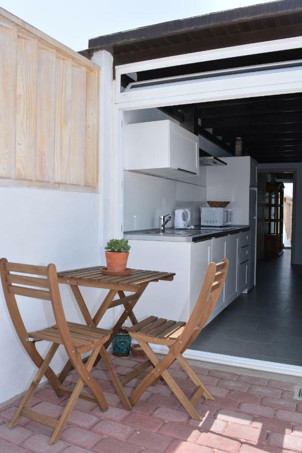 Apartamento Las Palmeras Nazaret Exterior photo